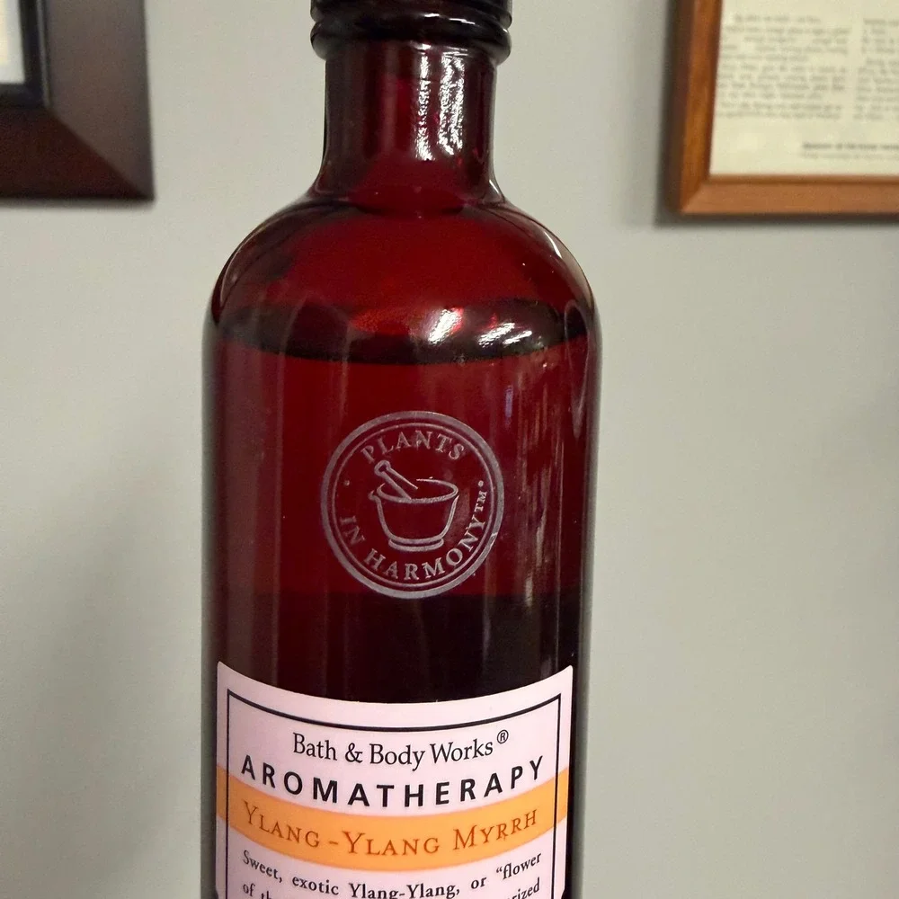 Bath & Body Works Aromatherapy Sensuality Ylang-Ylang Myrrh Massage Oil 6oz